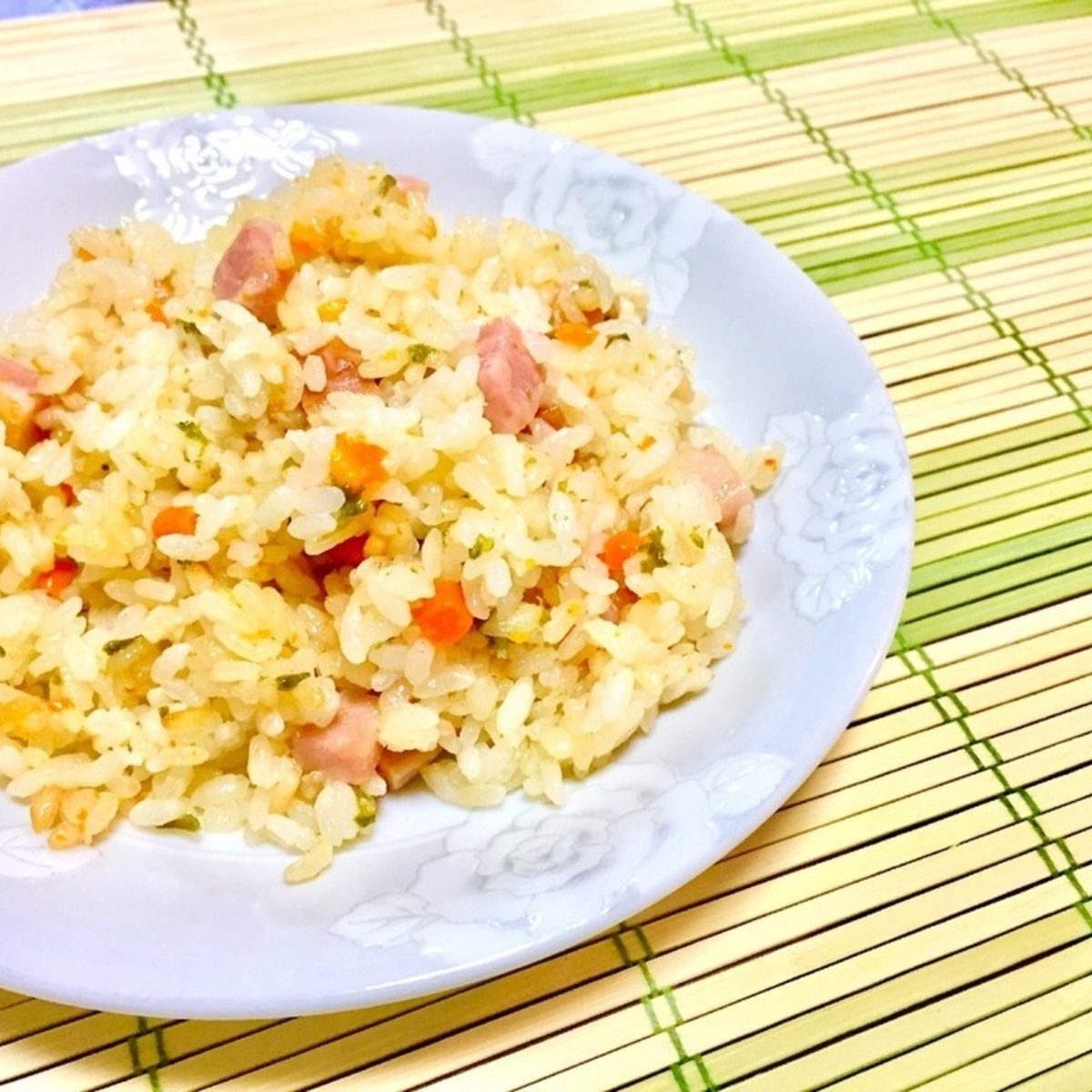 炊飯器で簡単 ベーコンピラフ レシピ 作り方 By P E R I N C O 楽天レシピ
